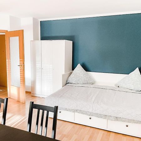 Schoene Wohnung, Eigene Terrasse, Privater Parkplatz, Wi-Fi, Waschmaschine, 3P เคมนิตซ์ ภายนอก รูปภาพ