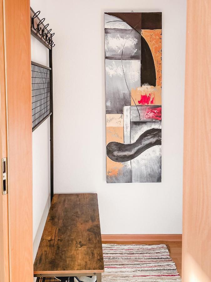 Schoene Wohnung, Eigene Terrasse, Privater Parkplatz, Wi-Fi, Waschmaschine, 3P เคมนิตซ์ ภายนอก รูปภาพ
